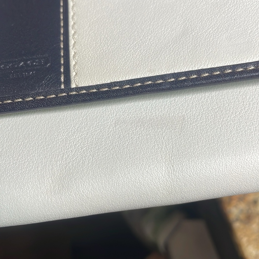 Authentic Coach White Black Genuine Leather Wallet Clutch Blue Lining - Picture 10 of 10